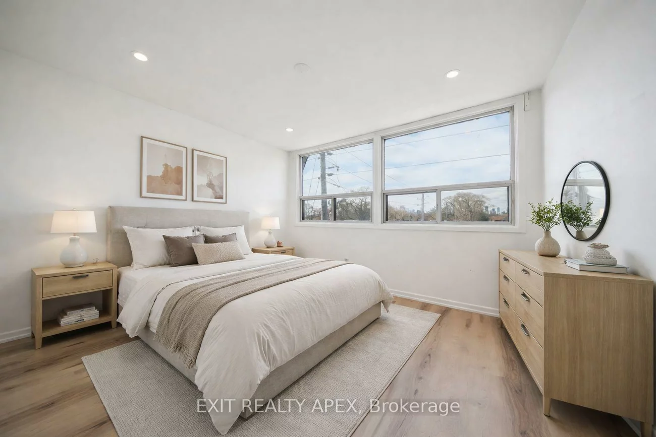 343, Greenwood, Greenwood-Coxwell, Toronto