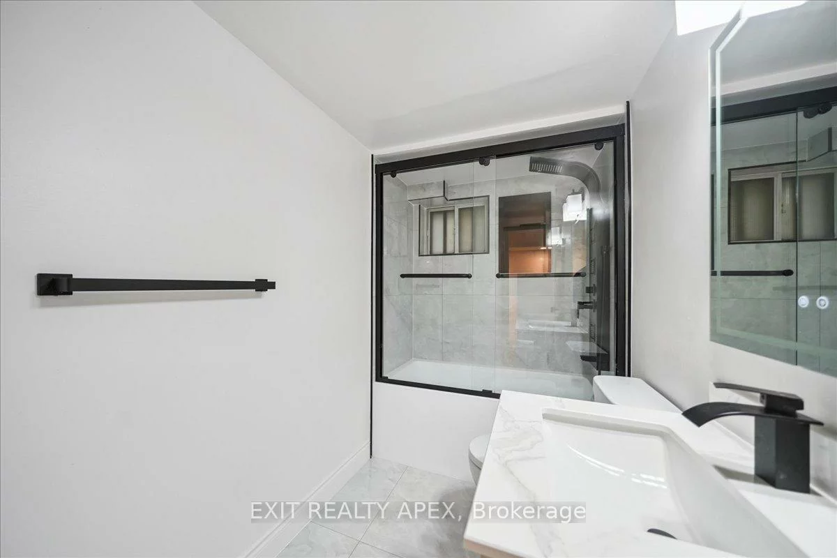 343, Greenwood, Greenwood-Coxwell, Toronto