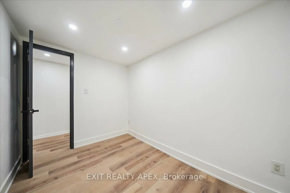 343, Greenwood, Greenwood-Coxwell, Toronto