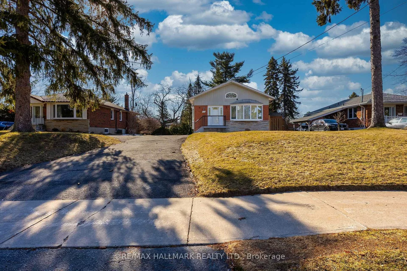 69, Lawson, Centennial Scarborough, Toronto