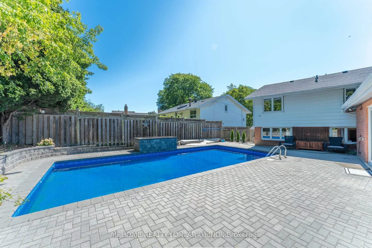 16, Abbottswood, Bendale, Toronto