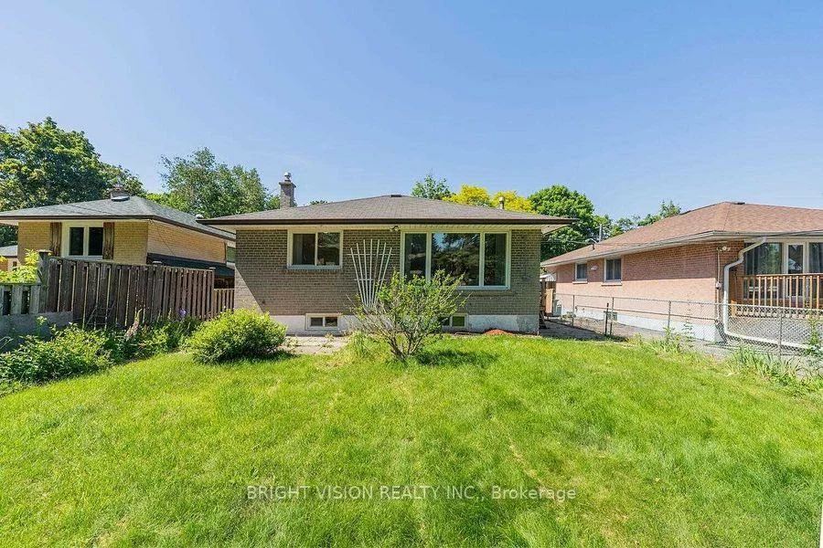 29, Stoney Creek, West Hill, Toronto