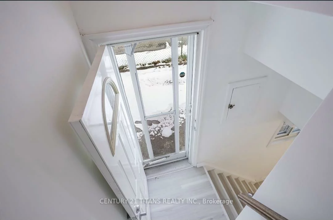 114, Benjamin, Kennedy Park, Toronto