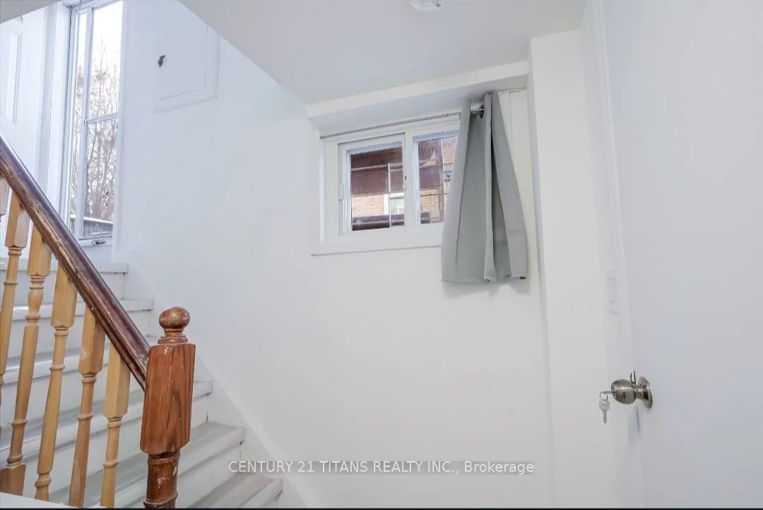 114, Benjamin, Kennedy Park, Toronto