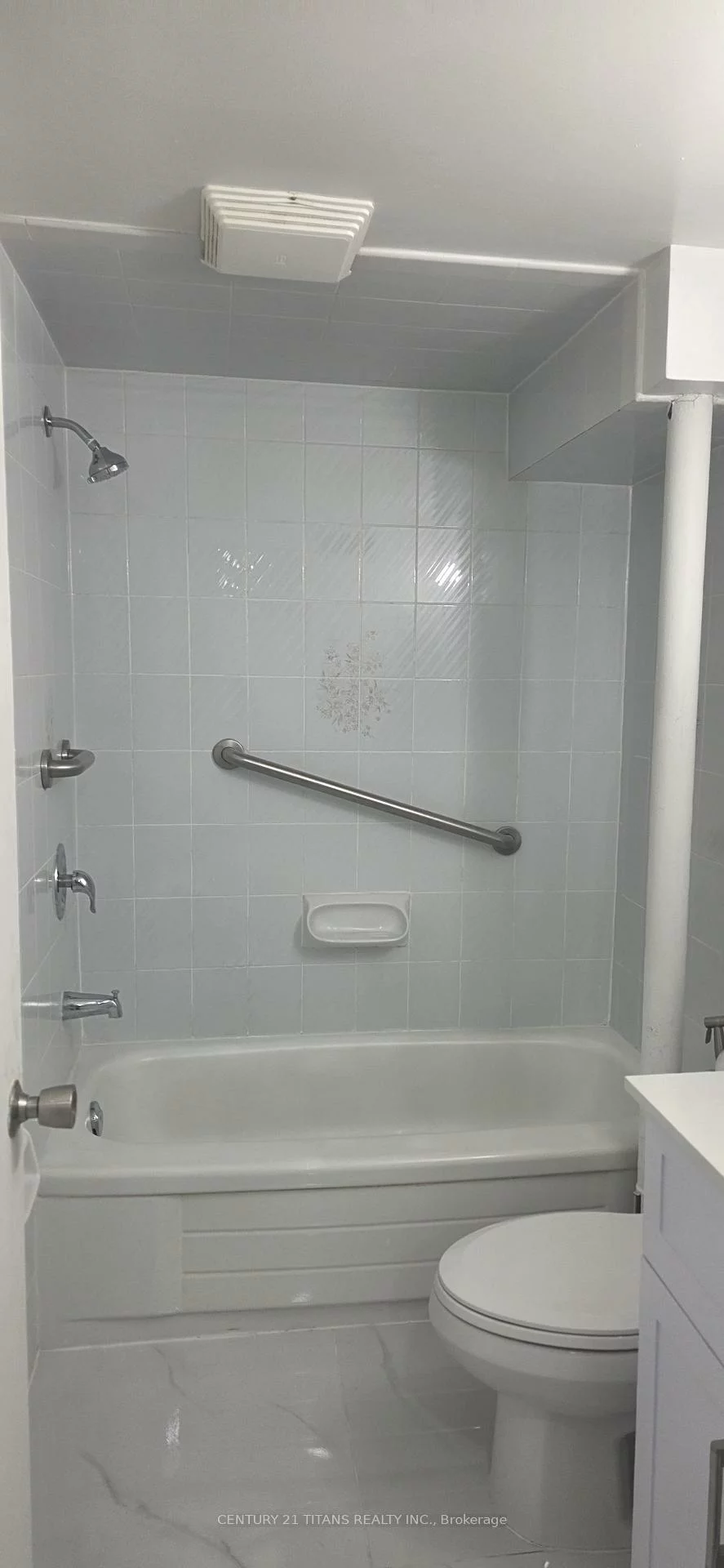 114, Benjamin, Kennedy Park, Toronto