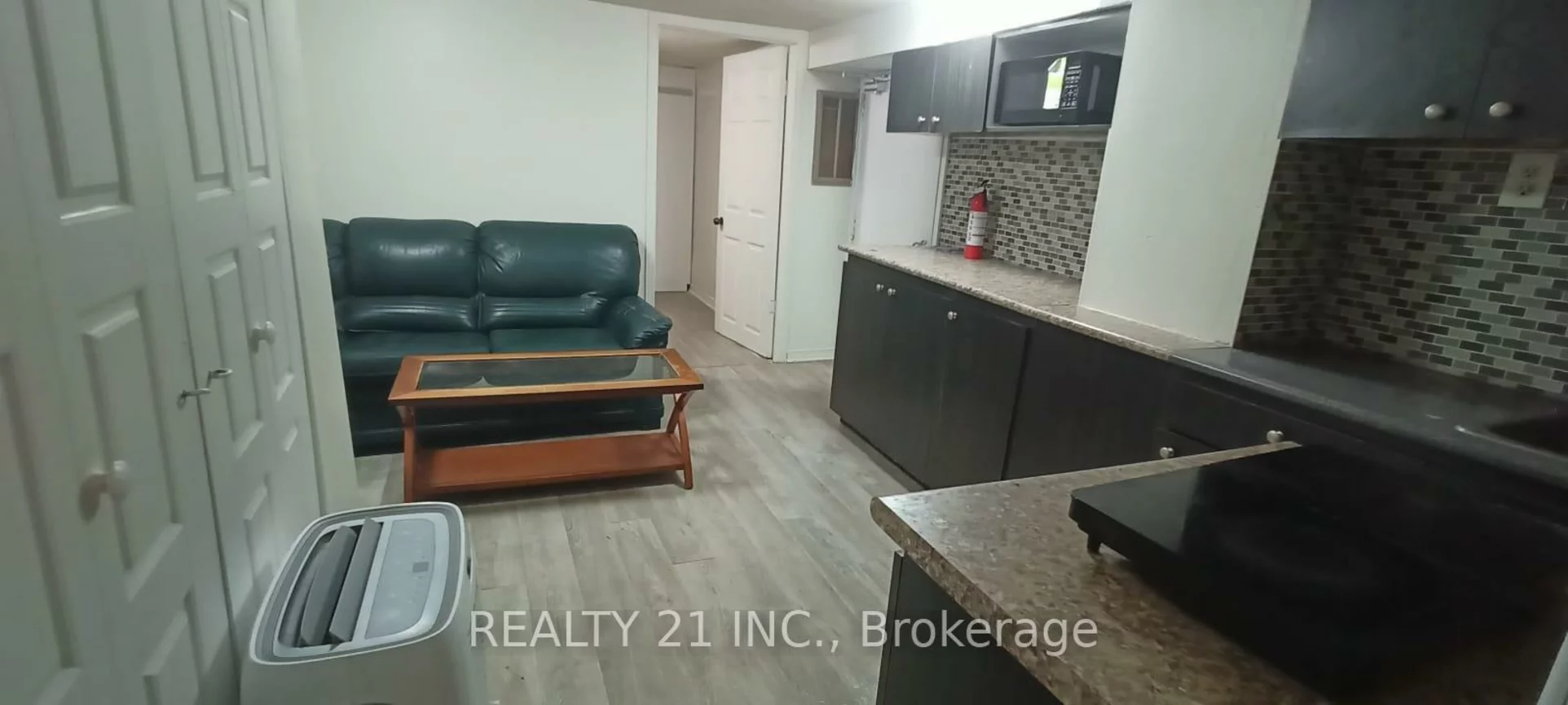 571, Danforth, Clairlea-Birchmount, Toronto