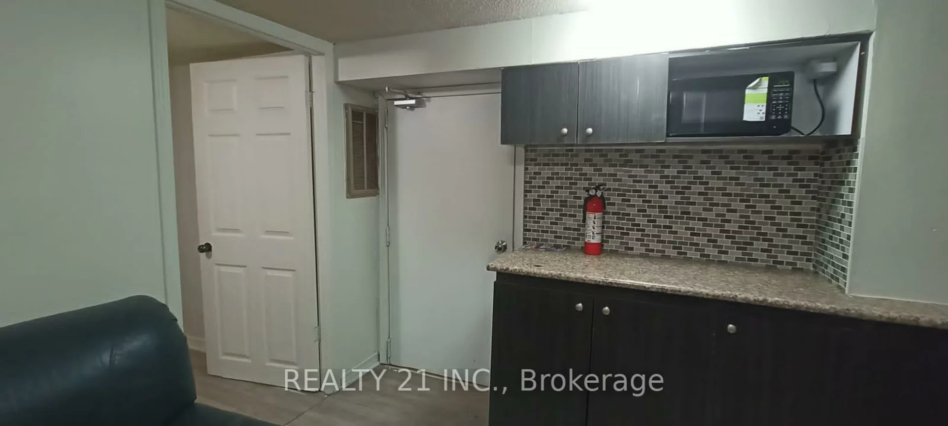 571, Danforth, Clairlea-Birchmount, Toronto