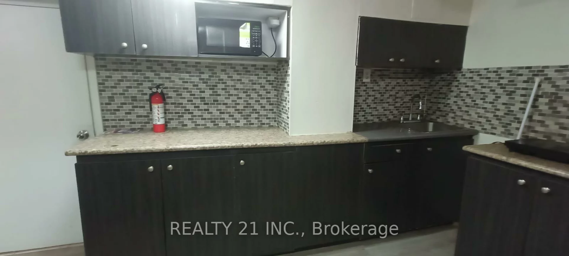 571, Danforth, Clairlea-Birchmount, Toronto