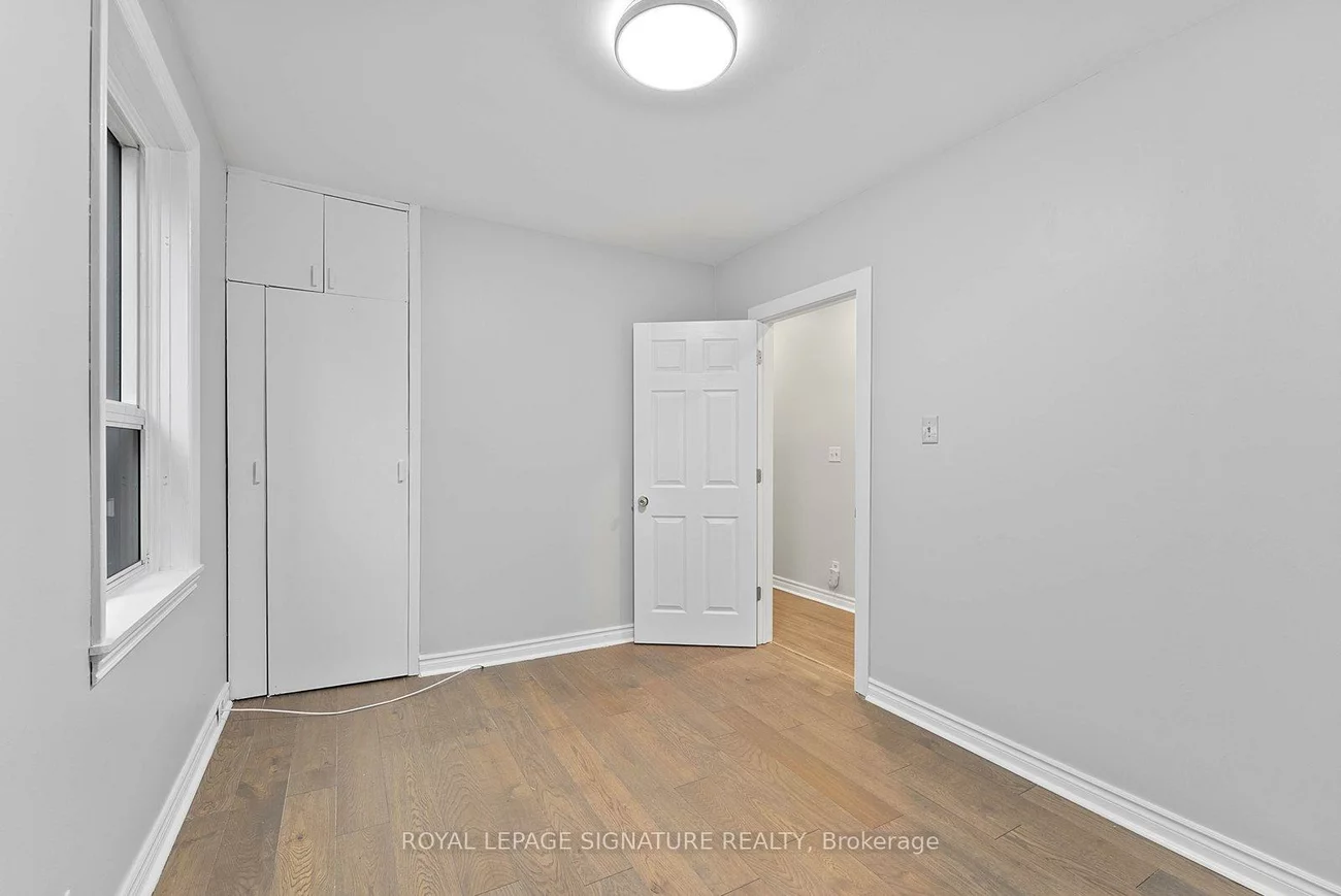 233, Greenwood, Greenwood-Coxwell, Toronto