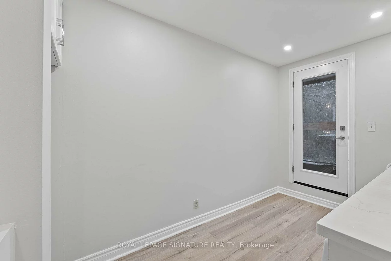 233, Greenwood, Greenwood-Coxwell, Toronto