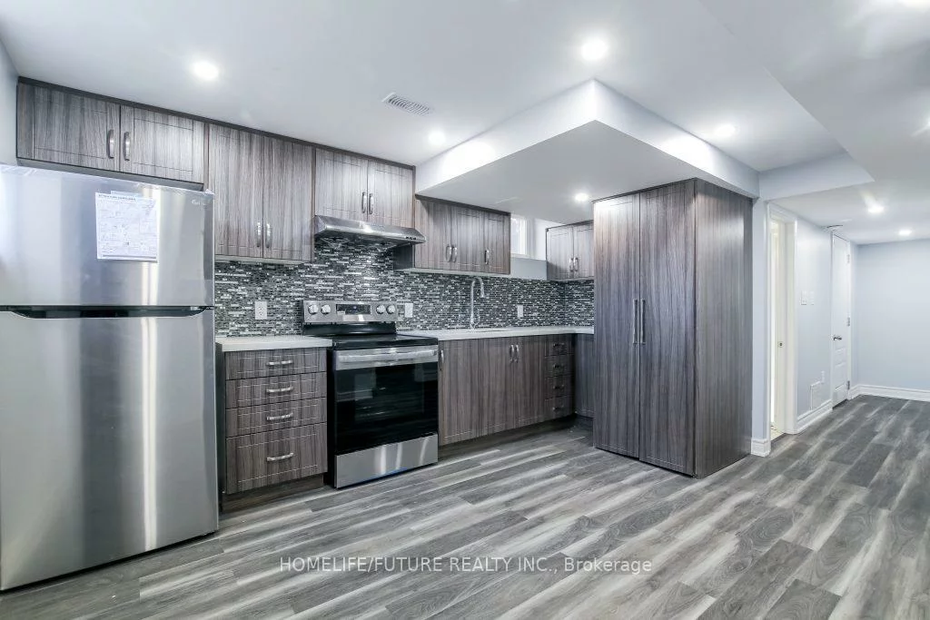 90, Mountland, Woburn, Toronto