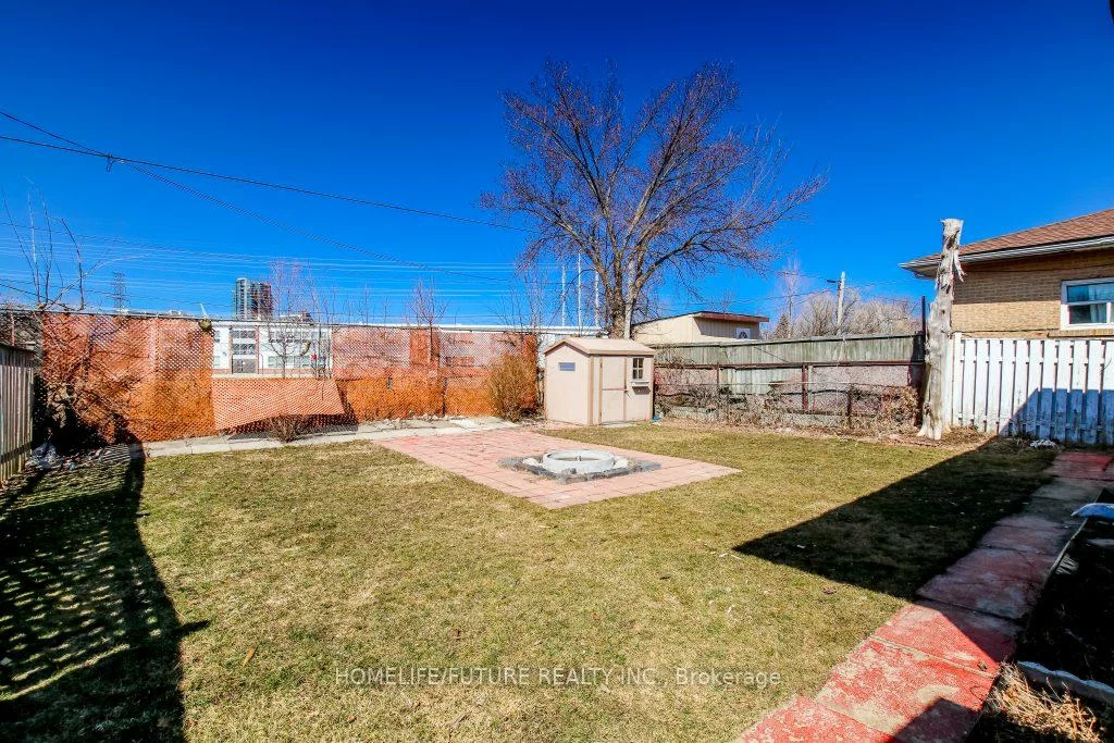 90, Mountland, Woburn, Toronto