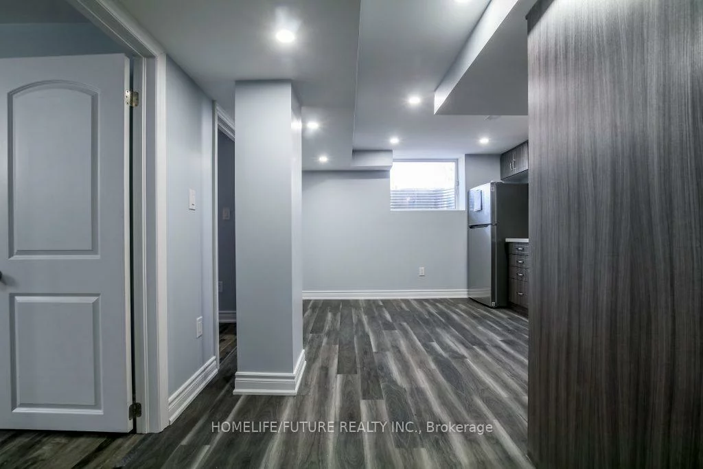 90, Mountland, Woburn, Toronto