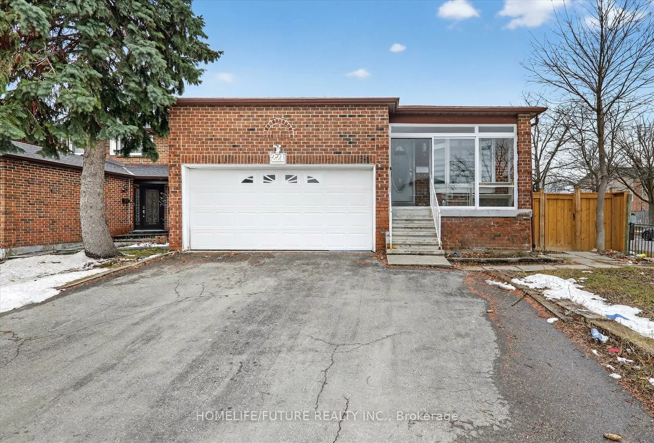221, Hupfield, Malvern, Toronto