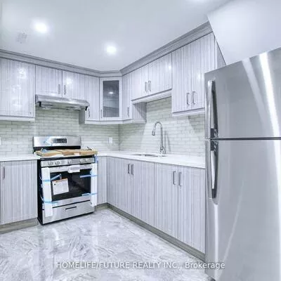 221, Hupfield, Malvern, Toronto