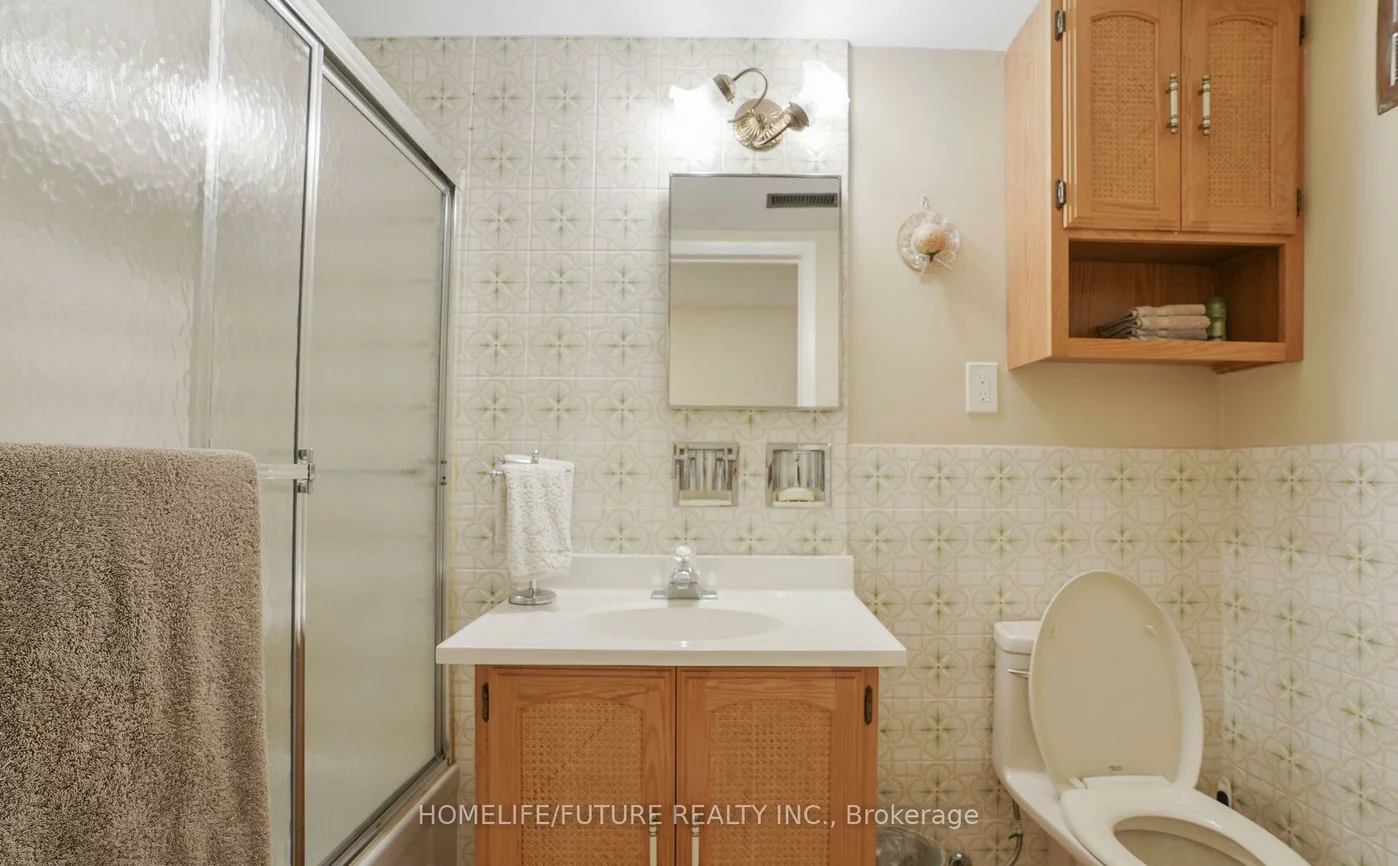 31, Scarden, Tam O'Shanter-Sullivan, Toronto