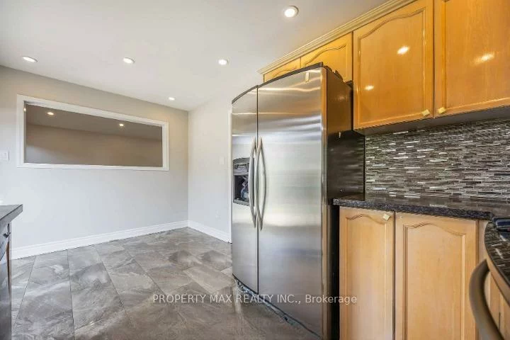 26, Salamander, Rouge E11, Toronto