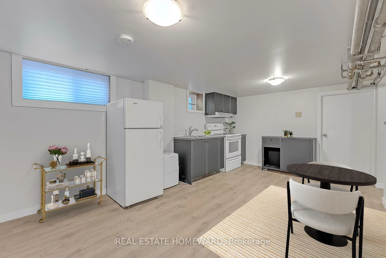 42, Bexhill, Clairlea-Birchmount, Toronto