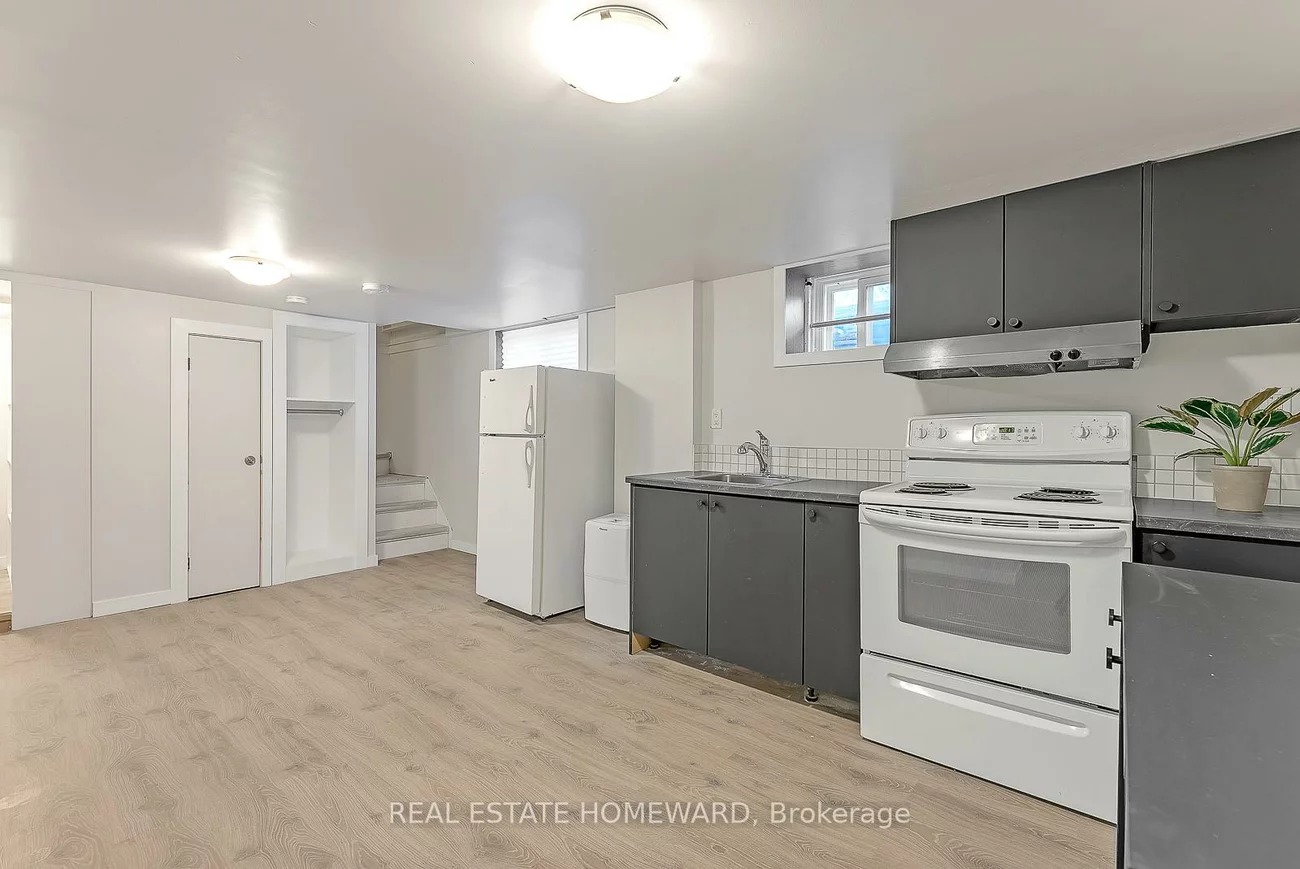 42, Bexhill, Clairlea-Birchmount, Toronto