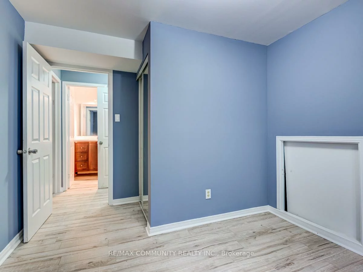 12, Moonbeam, Malvern, Toronto