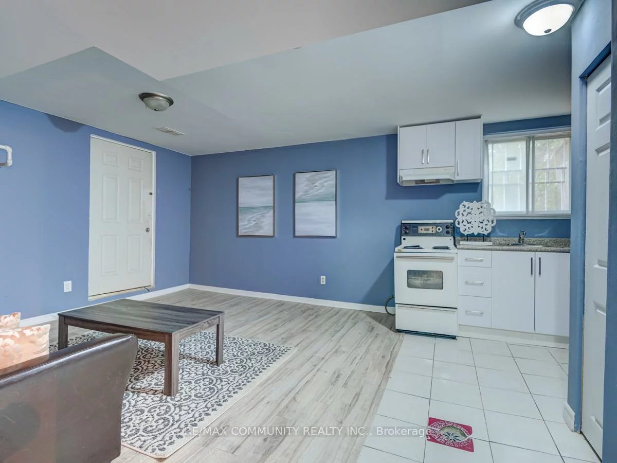 12, Moonbeam, Malvern, Toronto