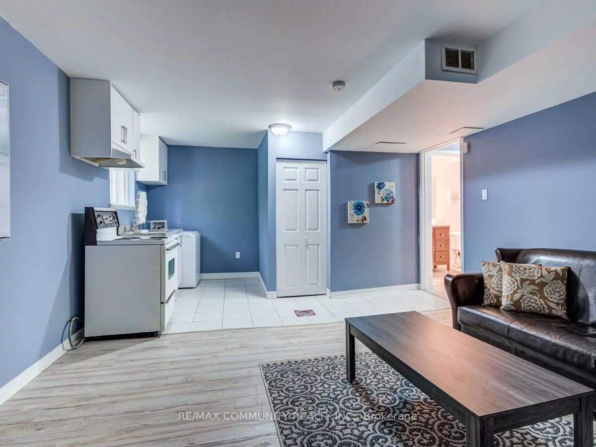 12, Moonbeam, Malvern, Toronto