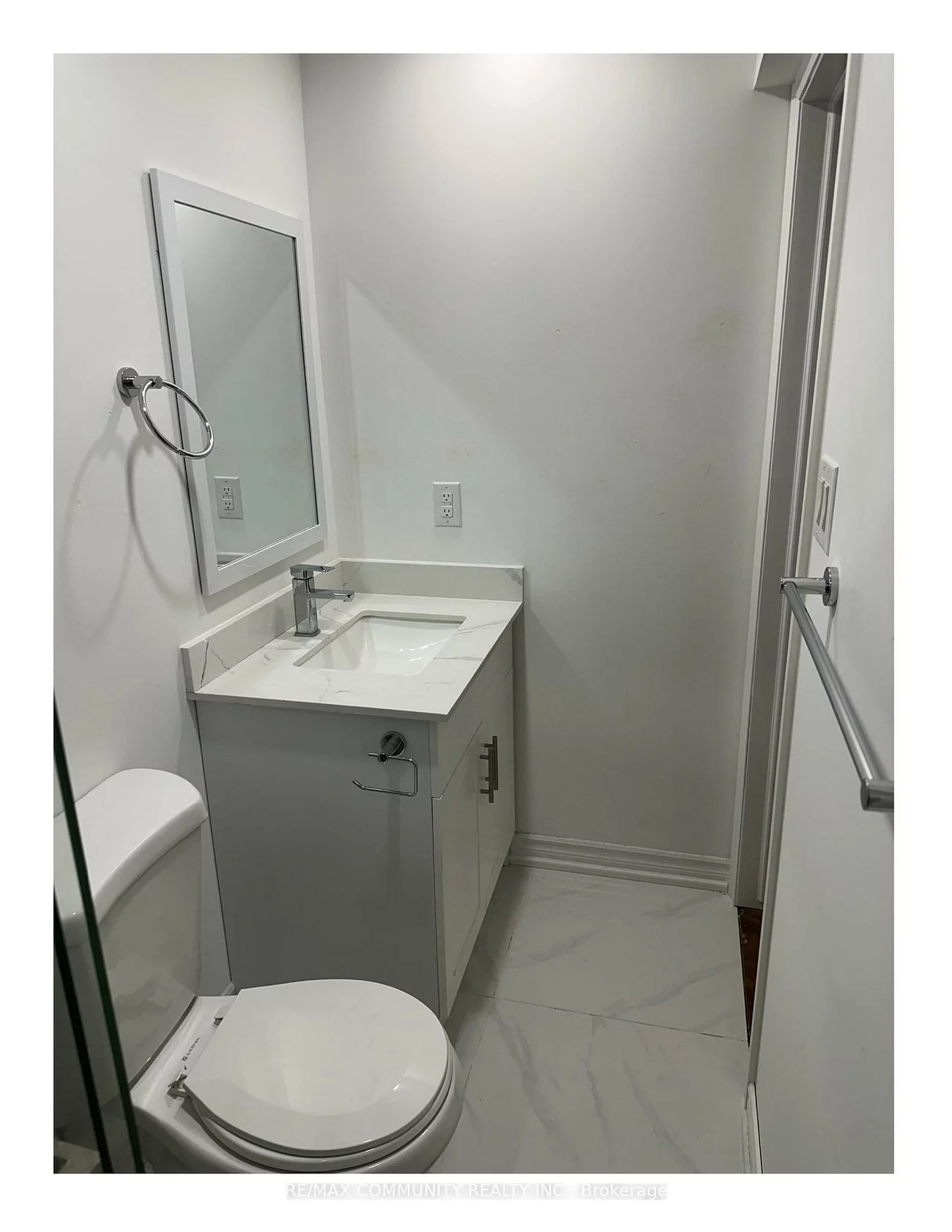 26, Grosbeak, Rouge E11, Toronto