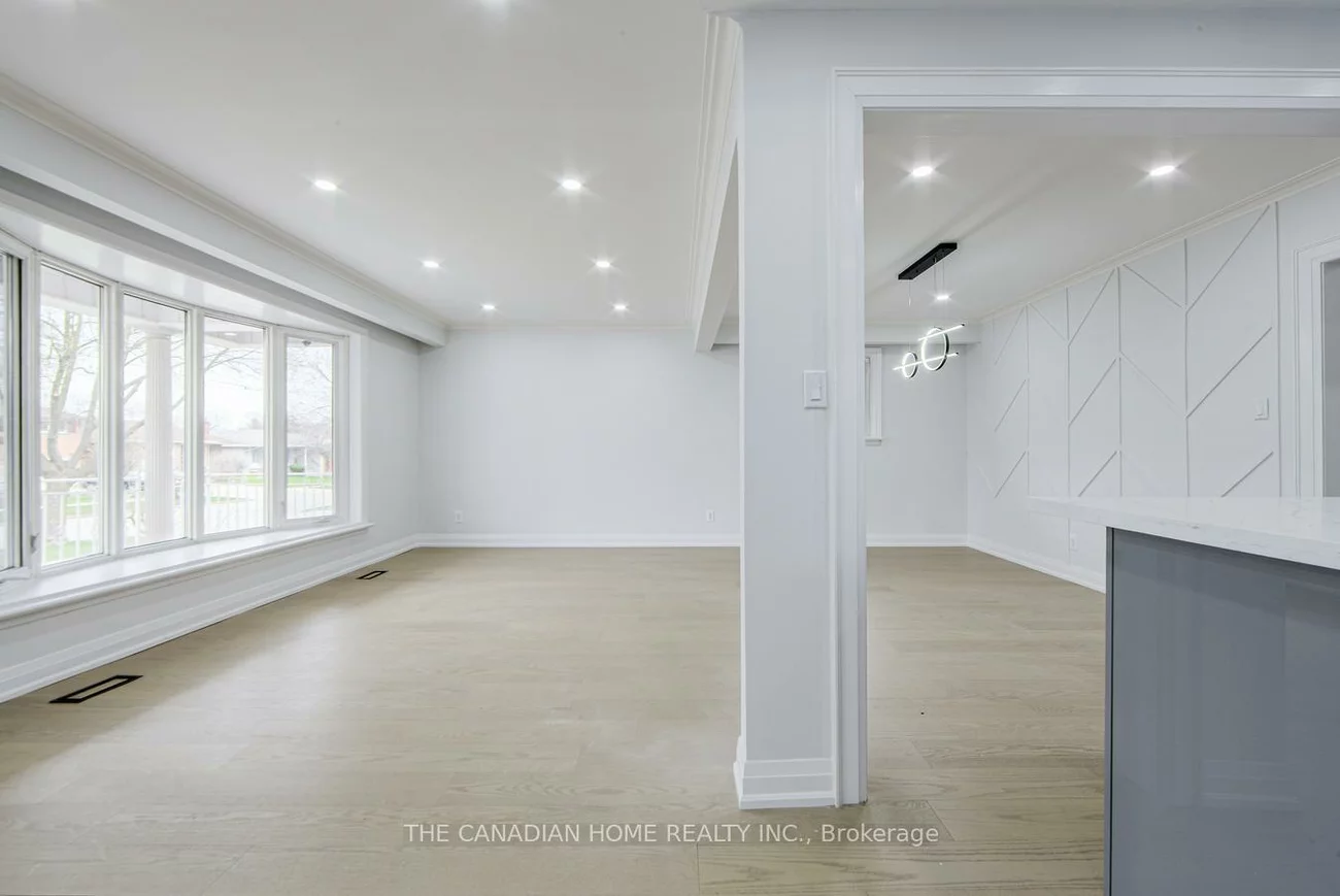 70, Moraine Hill MAIN, Tam O'Shanter-Sullivan, Toronto