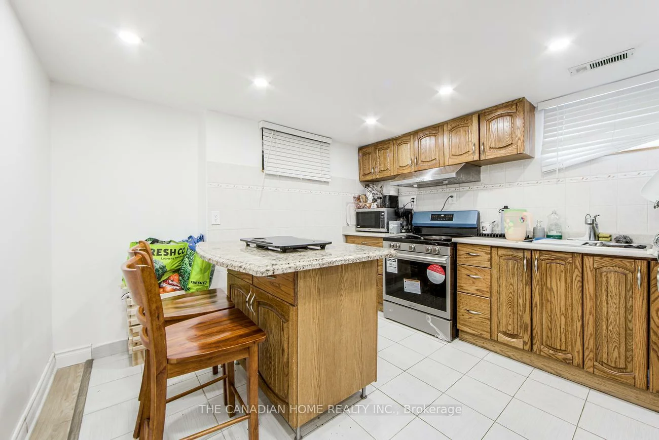 70, Moraine Hill MAIN, Tam O'Shanter-Sullivan, Toronto