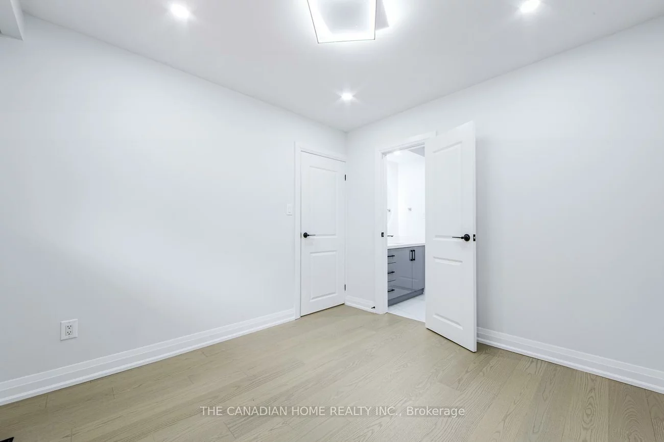 70, Moraine Hill MAIN, Tam O'Shanter-Sullivan, Toronto