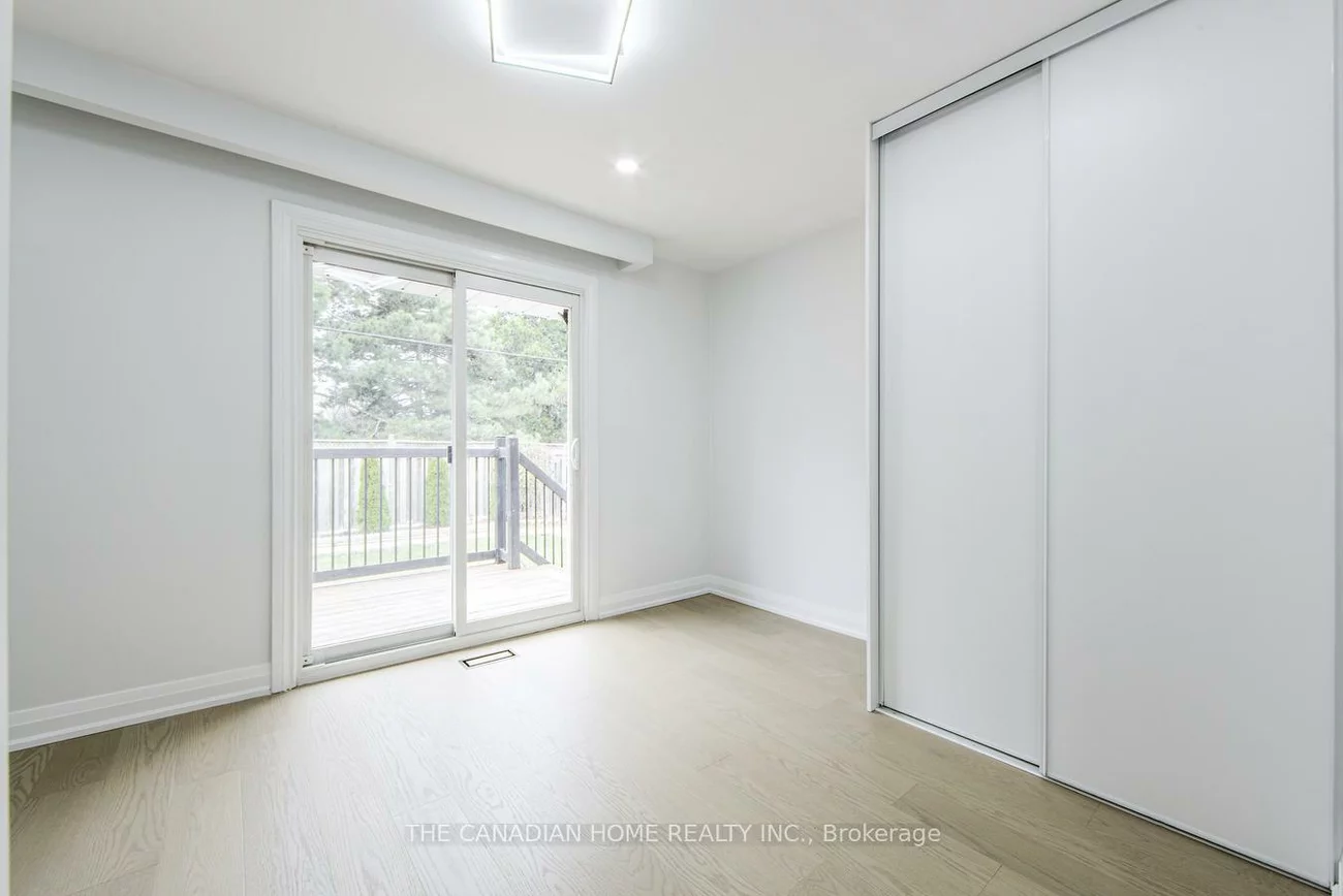 70, Moraine Hill MAIN, Tam O'Shanter-Sullivan, Toronto