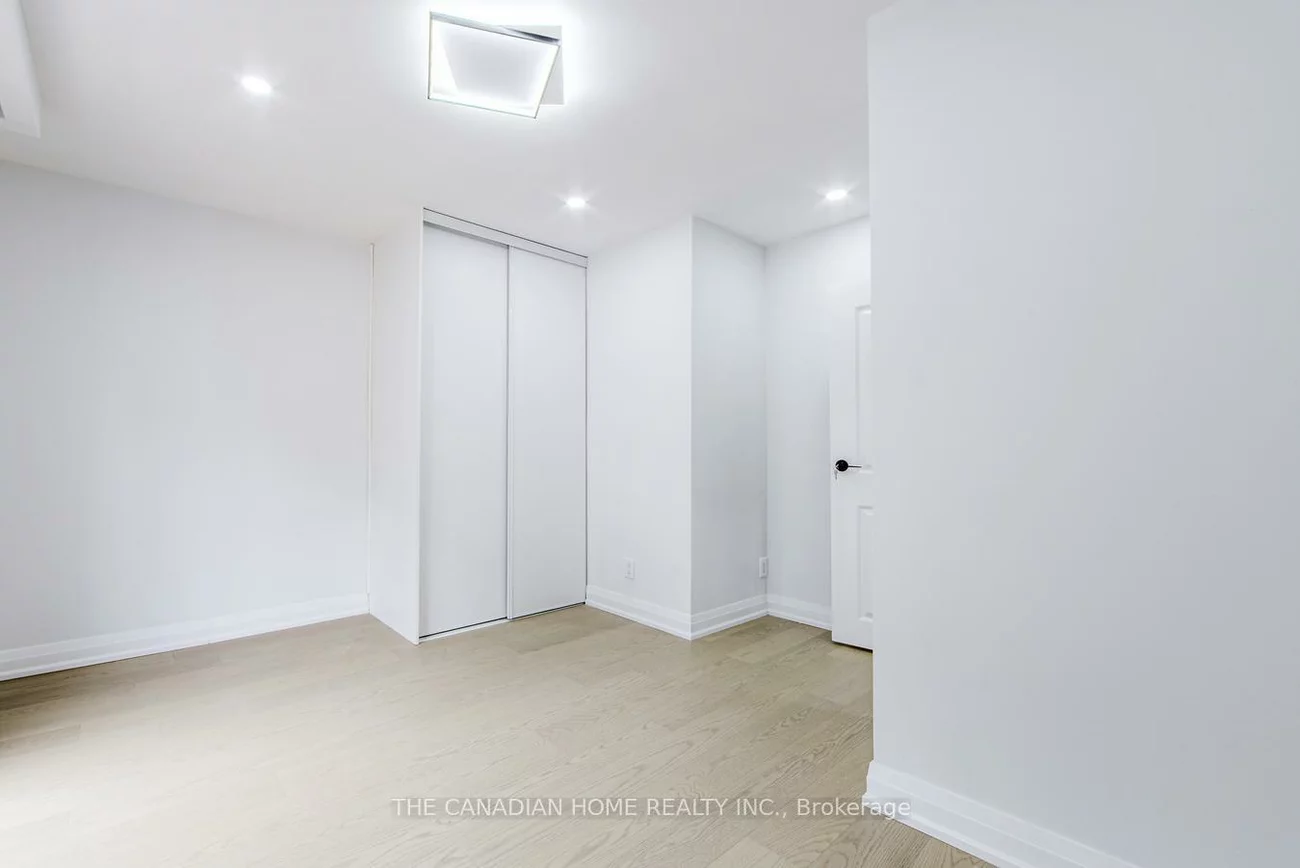 70, Moraine Hill MAIN, Tam O'Shanter-Sullivan, Toronto