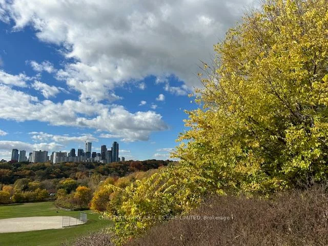 662, Broadview, North Riverdale, Toronto