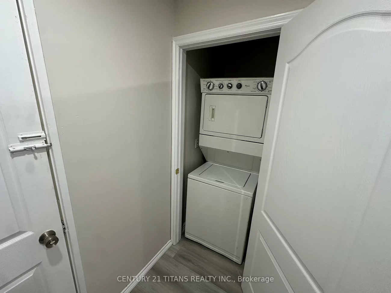 24, Bailey, Woburn, Toronto