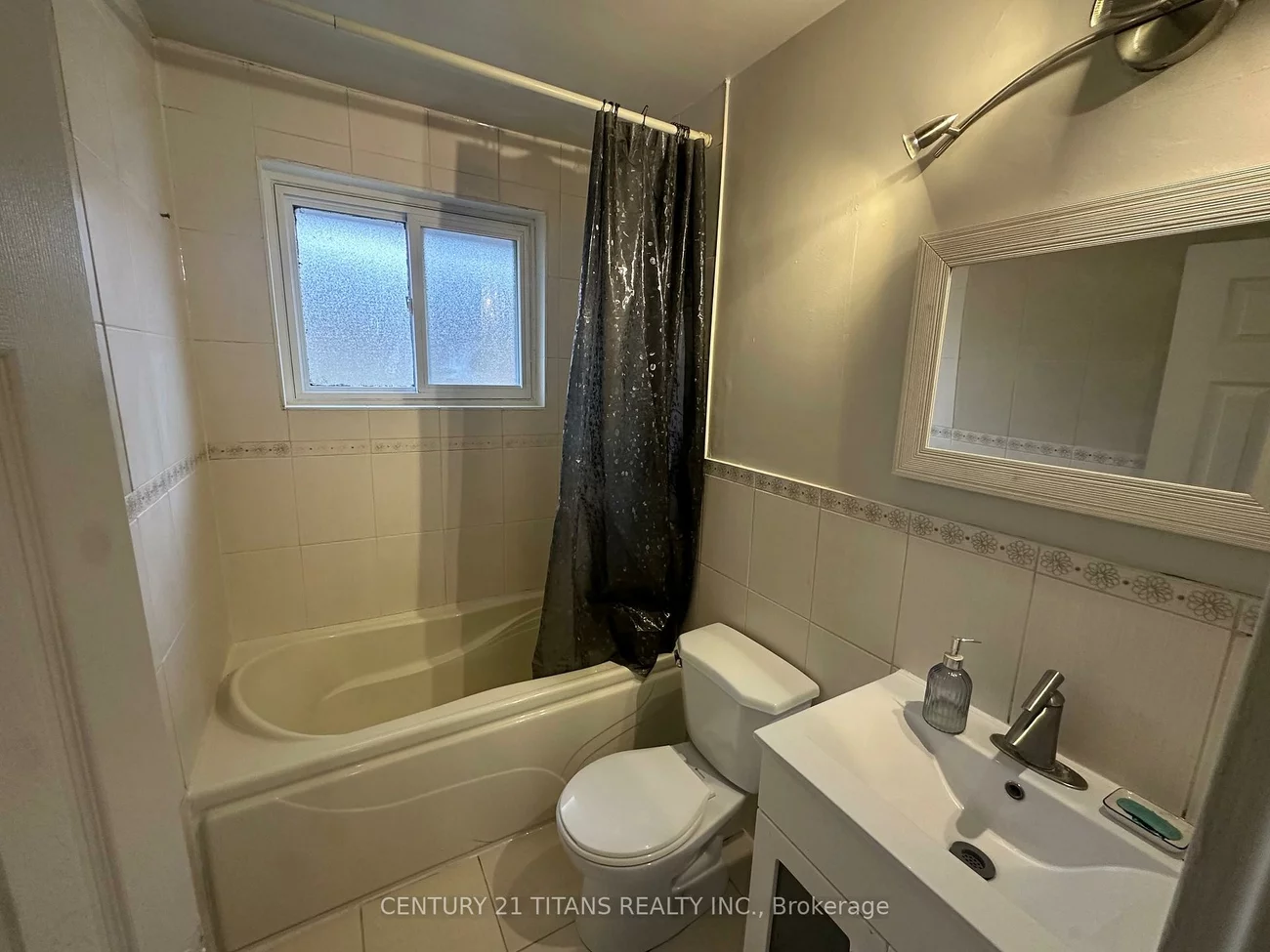 24, Bailey, Woburn, Toronto
