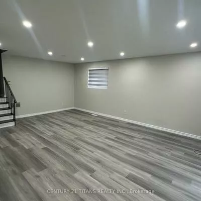 24, Bailey, Woburn, Toronto