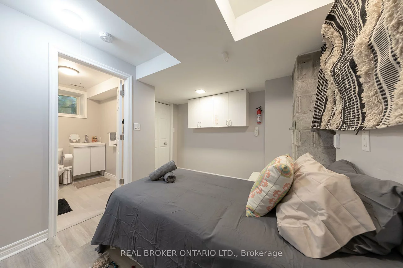 179, Hanson, Woodbine Corridor, Toronto