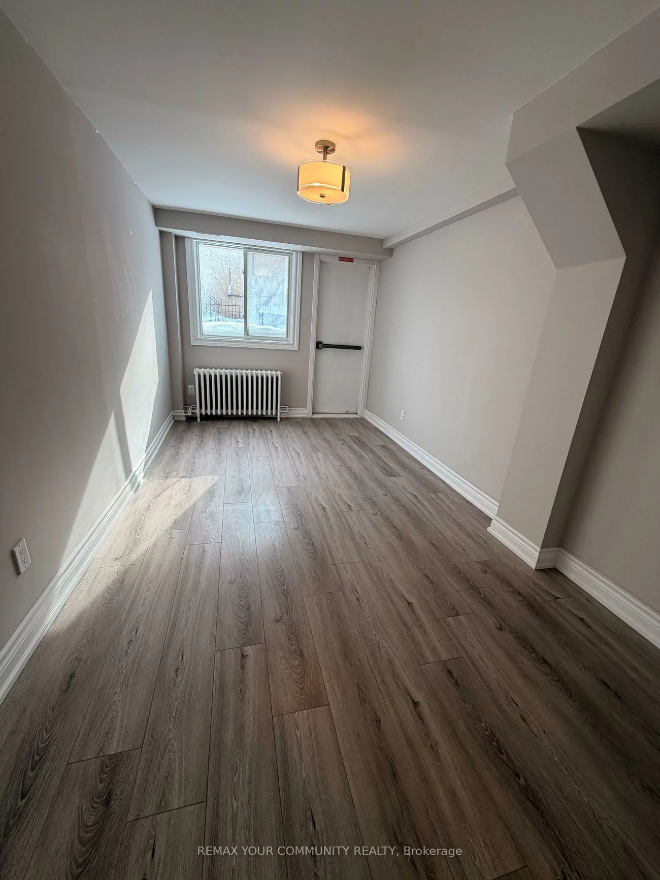 451, Leslie, South Riverdale, Toronto