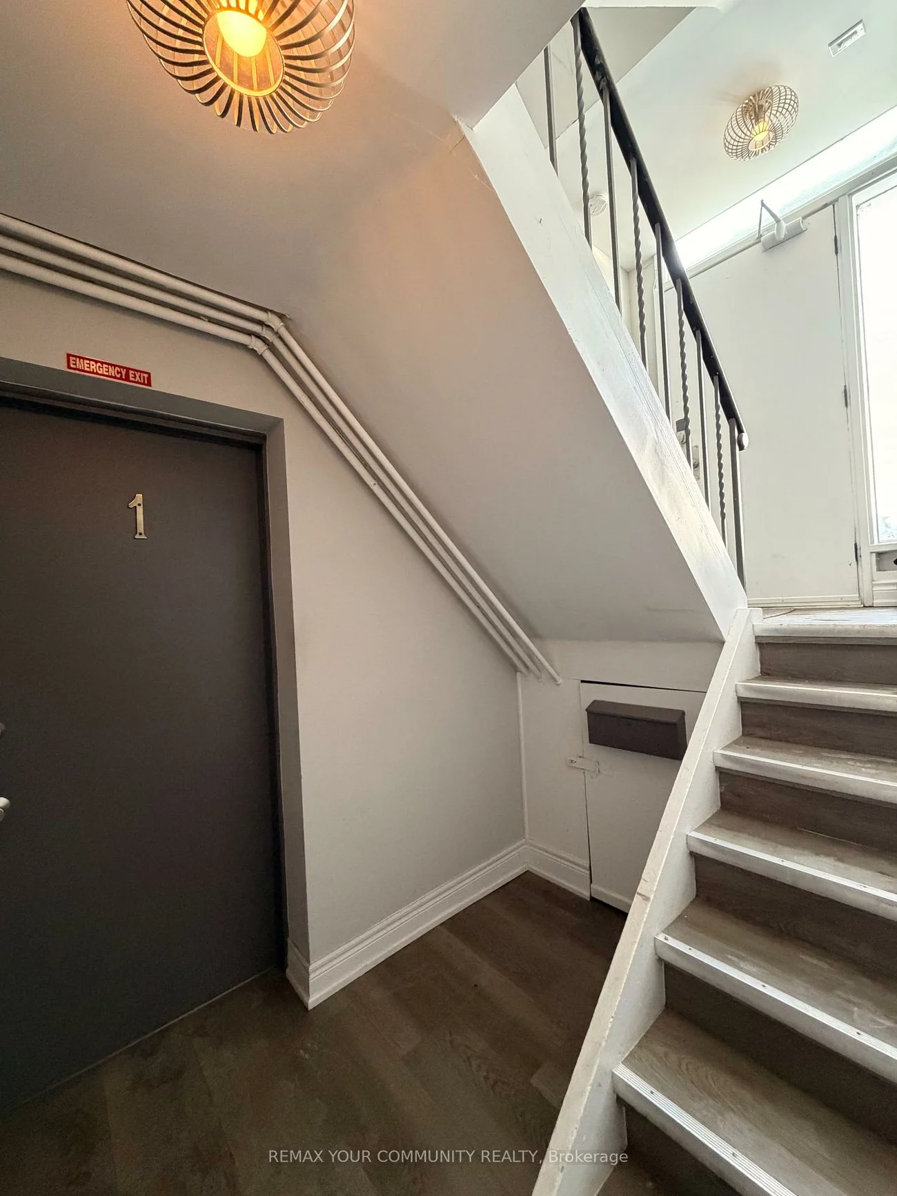 451, Leslie, South Riverdale, Toronto