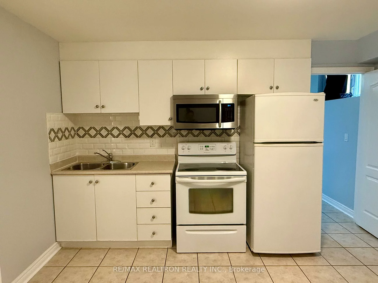 112, Homestead, West Hill, Toronto