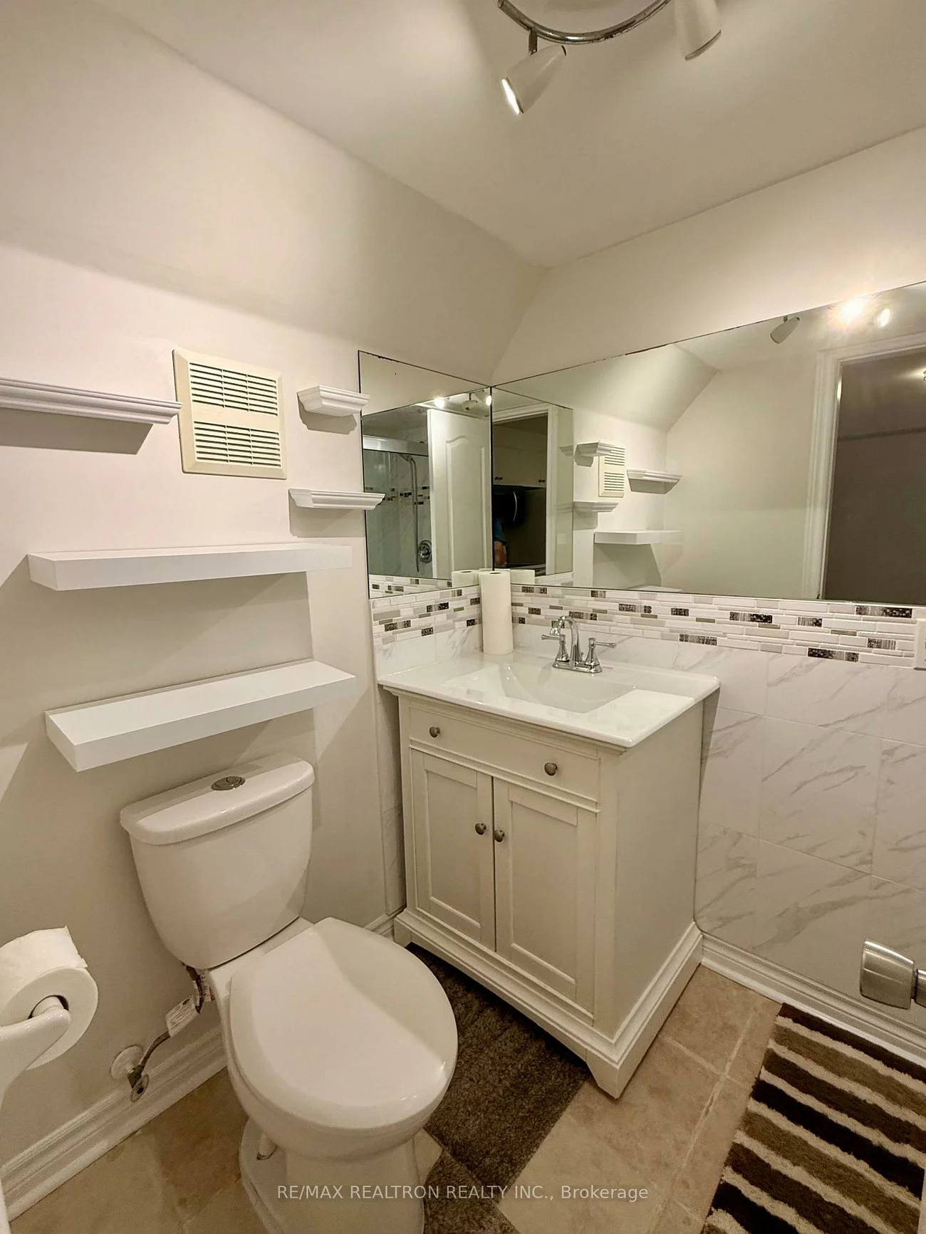 112, Homestead, West Hill, Toronto