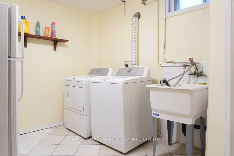 48, Greylawn, Wexford-Maryvale, Toronto