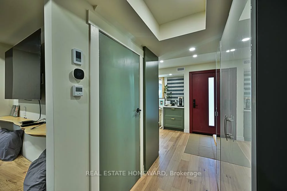 254, Rhodes, Greenwood-Coxwell, Toronto