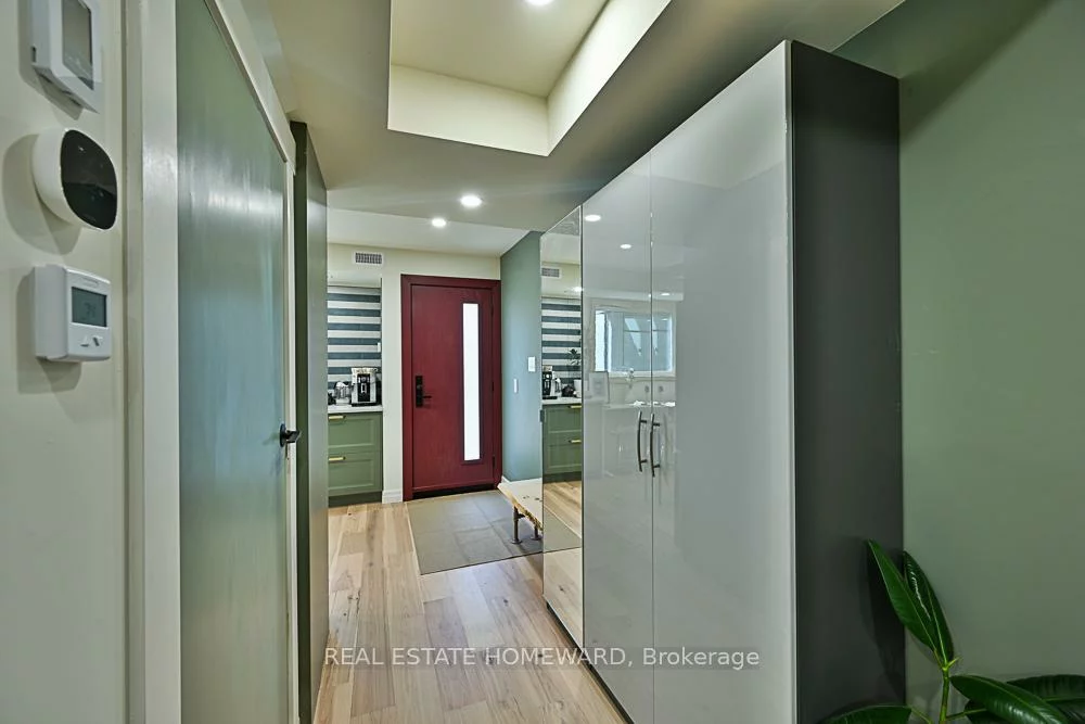 254, Rhodes, Greenwood-Coxwell, Toronto