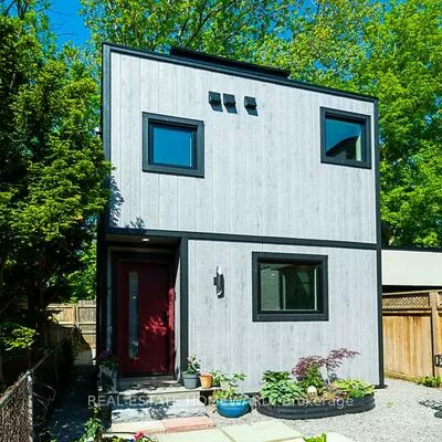 254, Rhodes, Greenwood-Coxwell, Toronto