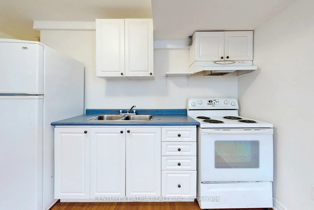 26, Aylesworth, Birchcliffe-Cliffside, Toronto