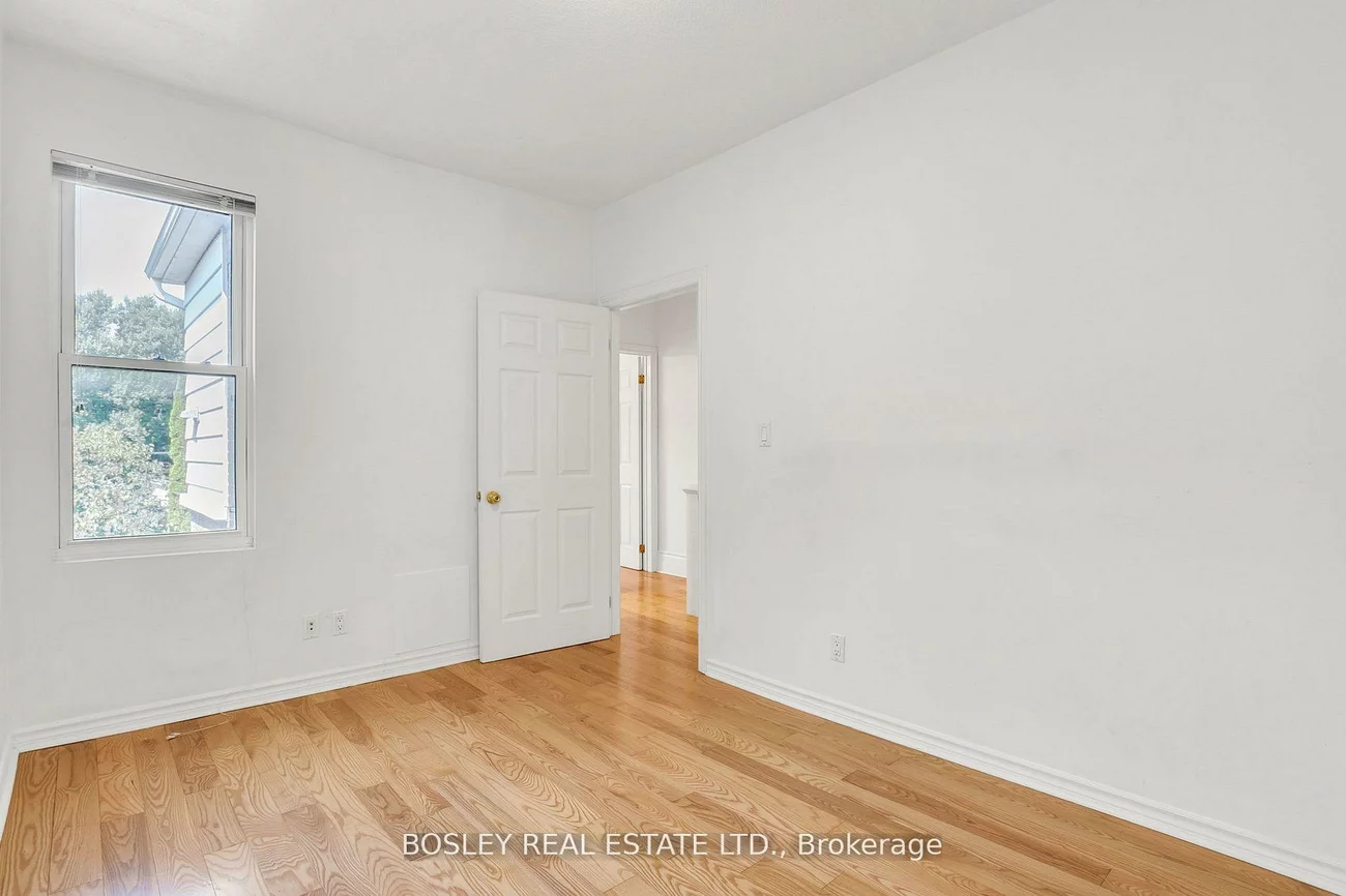 22, Kent, Greenwood-Coxwell, Toronto