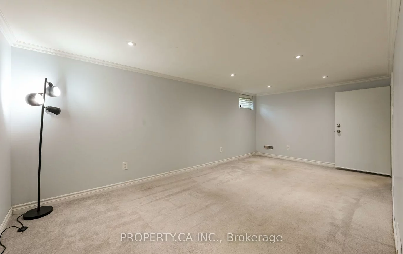 17, Park, Birchcliffe-Cliffside, Toronto