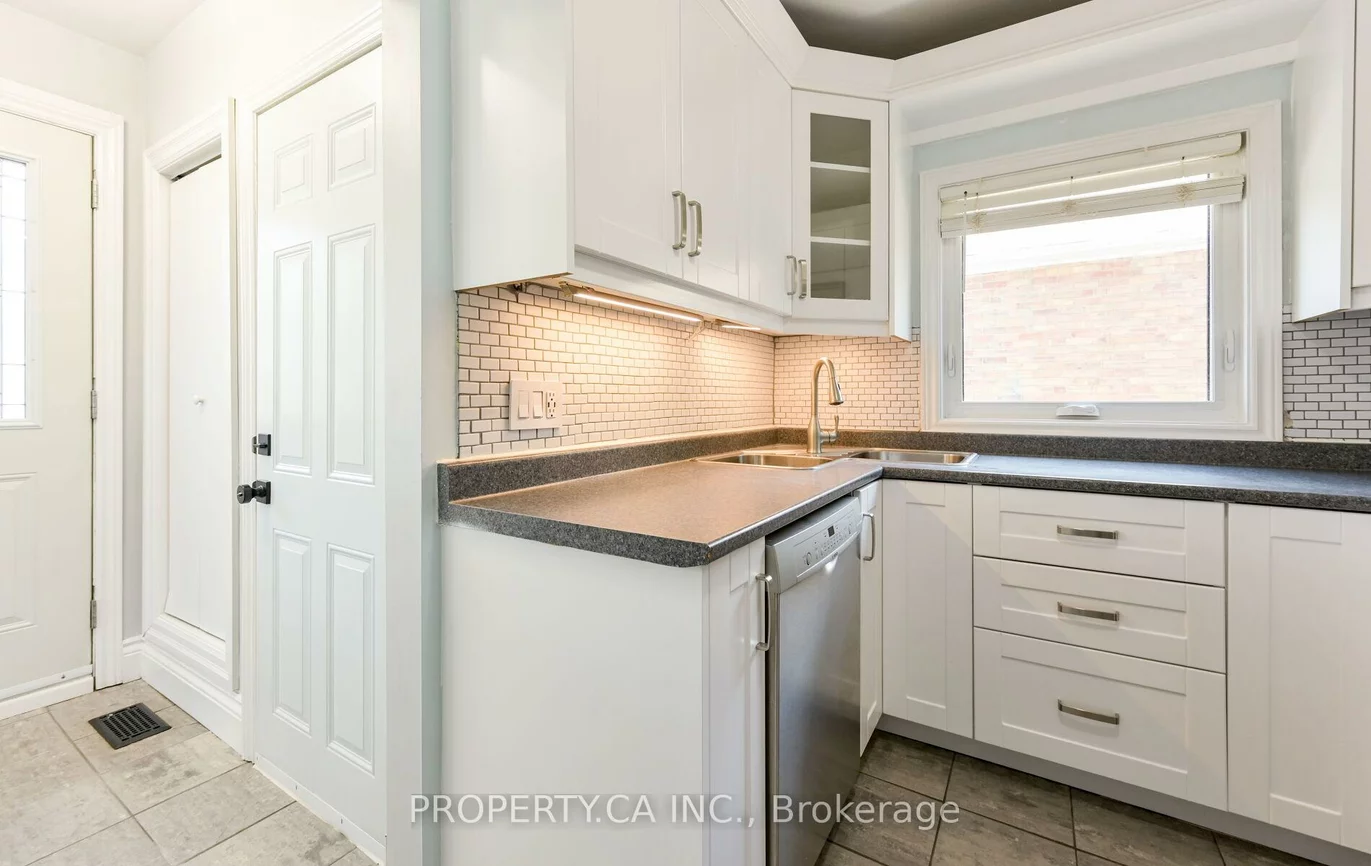 17, Park, Birchcliffe-Cliffside, Toronto