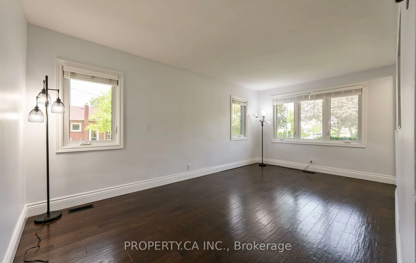 17, Park, Birchcliffe-Cliffside, Toronto